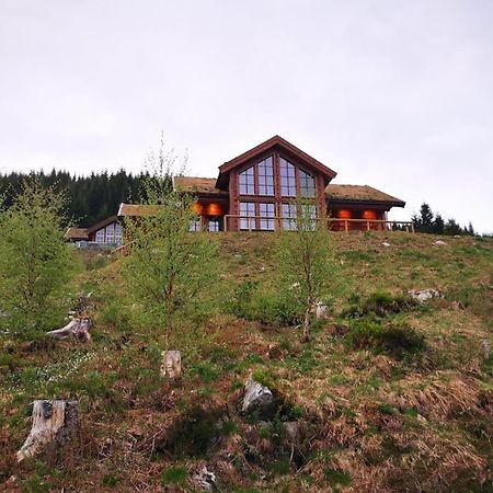 Cabin In Beautiful Surroundings At Harpefossen 노르드피오르다이드 외부 사진