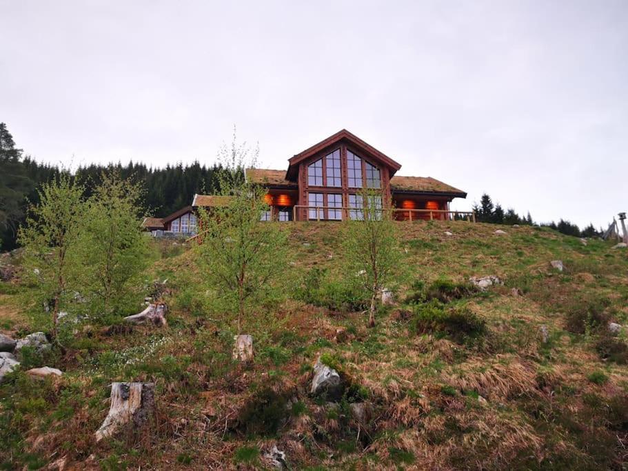 Cabin In Beautiful Surroundings At Harpefossen 노르드피오르다이드 외부 사진